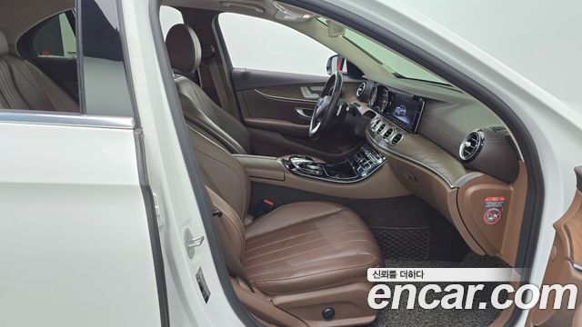 Mercedes-Benz E-Class E220d 4MATIC Exclusive