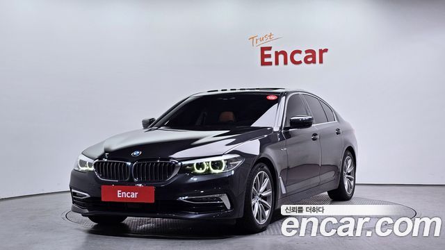 BMW 5-Series 520i Luxury
