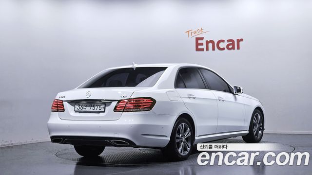Mercedes-Benz E-Class E220 CDI Avantgarde