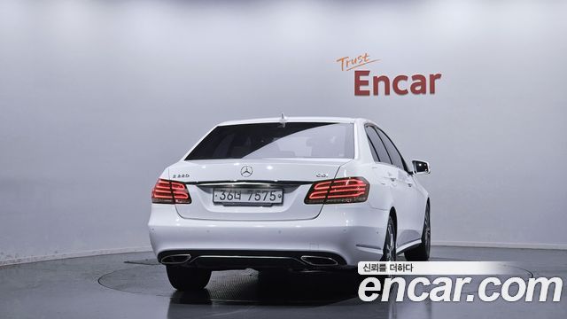 Mercedes-Benz E-Class E220 CDI Avantgarde