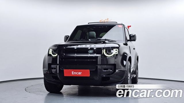 Land Rover Defender 90 D250 X-Dynamic SE