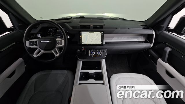 Land Rover Defender 90 D250 X-Dynamic SE