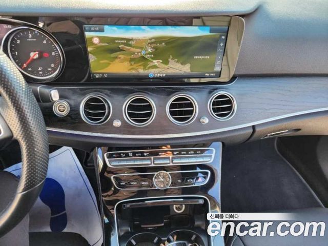 Mercedes-Benz E-Class E220d Avantgarde