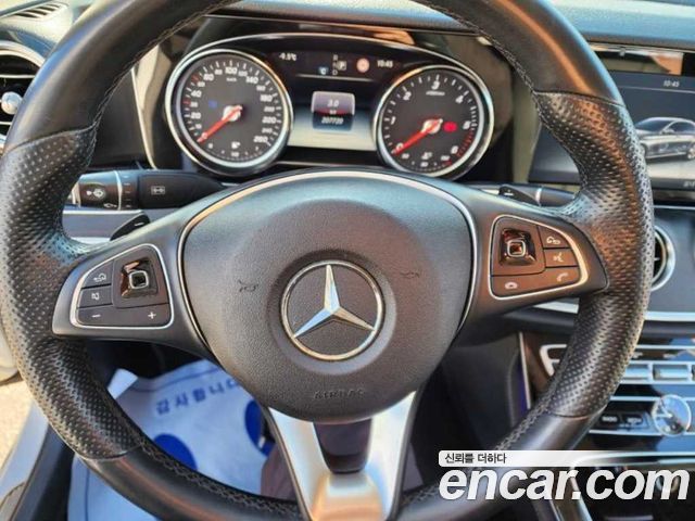 Mercedes-Benz E-Class E220d Avantgarde