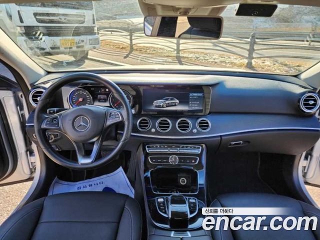 Mercedes-Benz E-Class E220d Avantgarde
