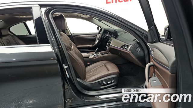 BMW 5-Series 530i Luxury Plus