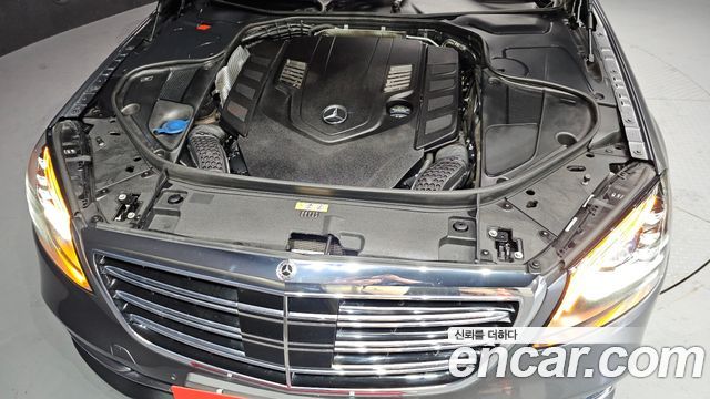 Mercedes-Benz S-Class S560L 4MATIC