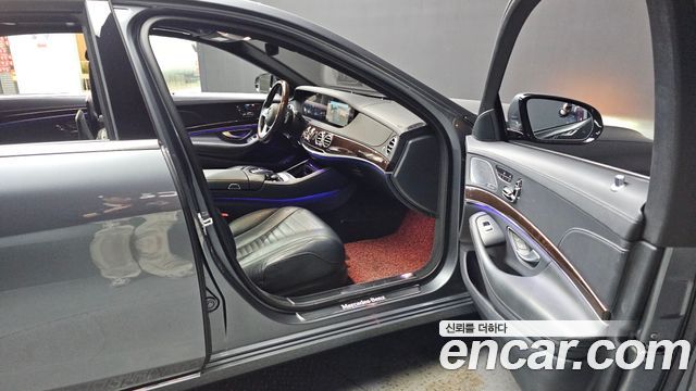 Mercedes-Benz S-Class S560L 4MATIC
