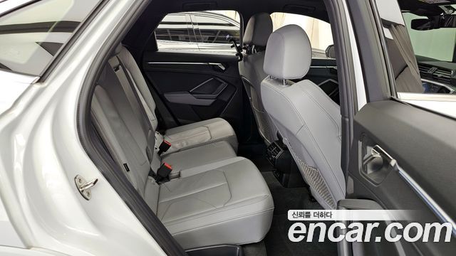 Audi Q3 35 TDI Premium Sportback