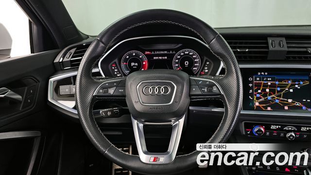 Audi Q3 35 TDI Premium Sportback
