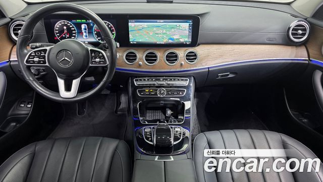Mercedes-Benz E-Class E300e 4MATIC Exclusive