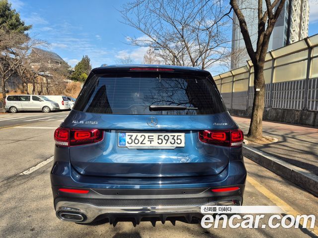 Mercedes-Benz GLB-Class GLB250 4MATIC
