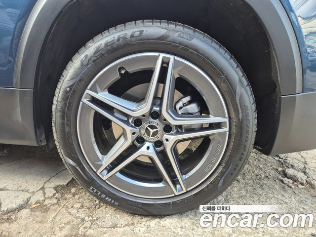 Mercedes-Benz GLB-Class GLB250 4MATIC