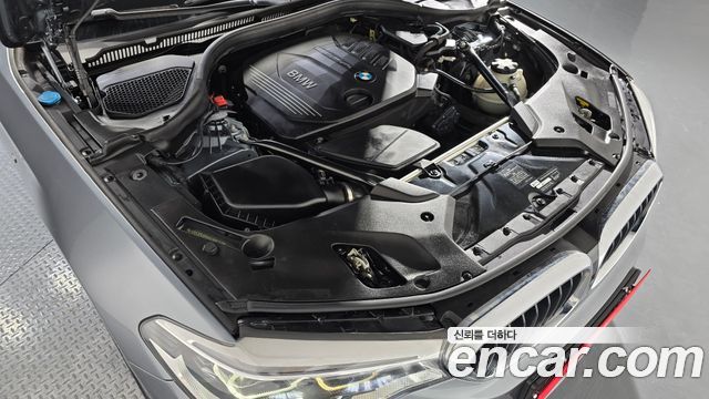 BMW 5-Series 520d xDrive M Sport Package Plus