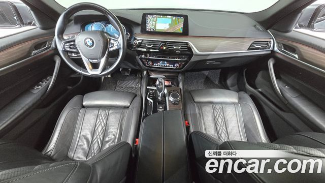 BMW 5-Series 520d xDrive M Sport Package Plus