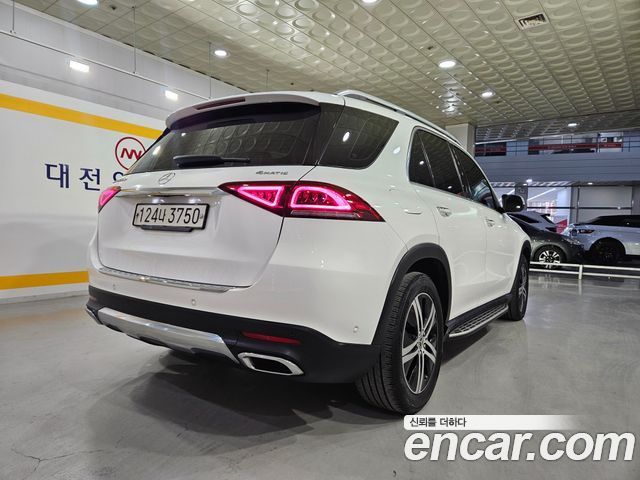 Mercedes-Benz GLE-Class GLE300d 4MATIC