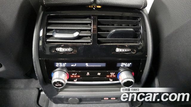 BMW 5-Series 520i Luxury