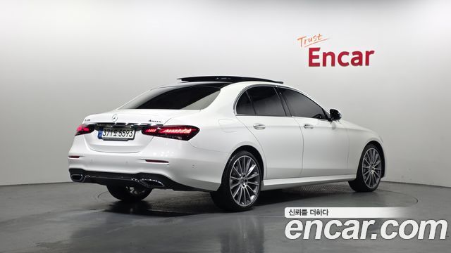 Mercedes-Benz E-Class E350 4MATIC AMG Line