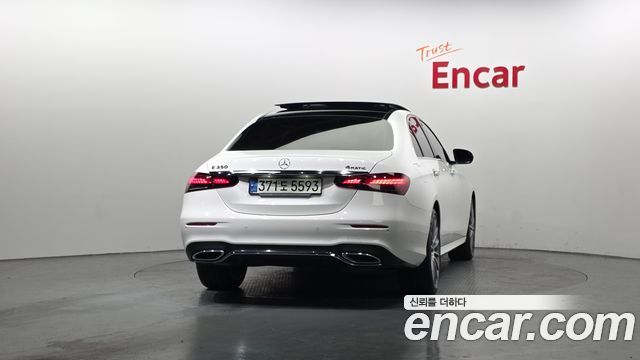 Mercedes-Benz E-Class E350 4MATIC AMG Line
