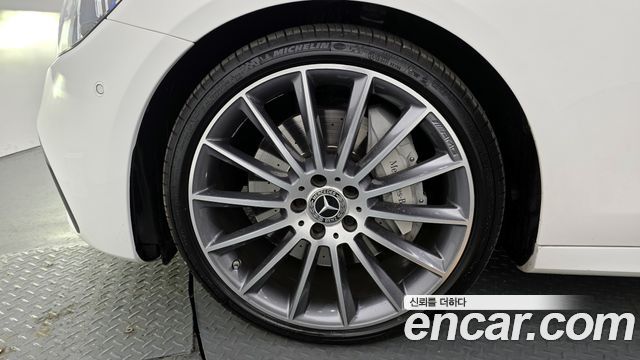 Mercedes-Benz E-Class E350 4MATIC AMG Line
