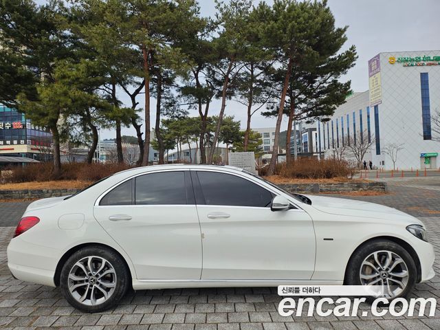 Mercedes-Benz C-Class C350e
