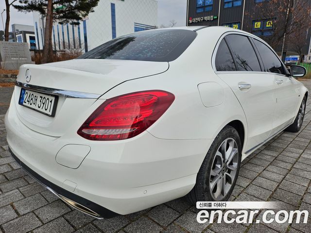 Mercedes-Benz C-Class C350e