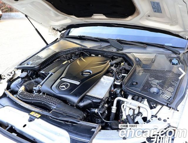 Mercedes-Benz C-Class C200