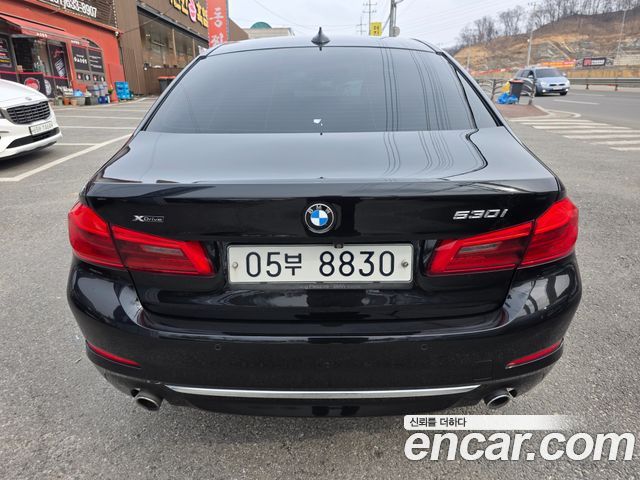 BMW 5-Series 530i xDrive Luxury Plus