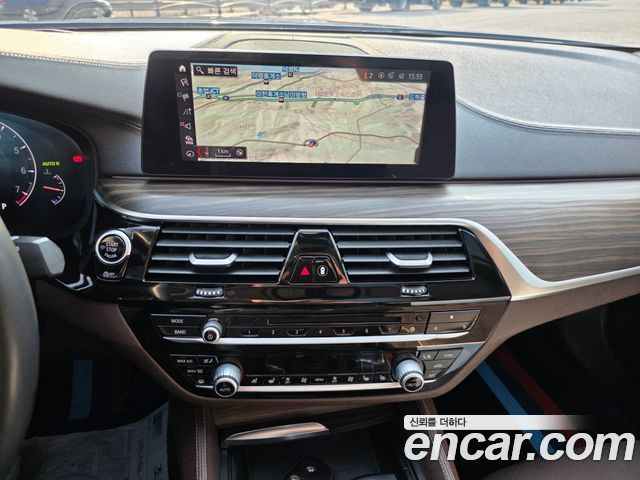 BMW 5-Series 530i xDrive Luxury Plus