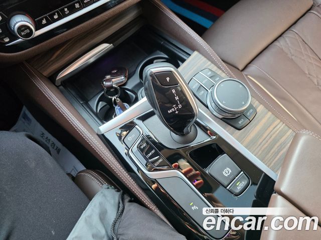BMW 5-Series 530i xDrive Luxury Plus