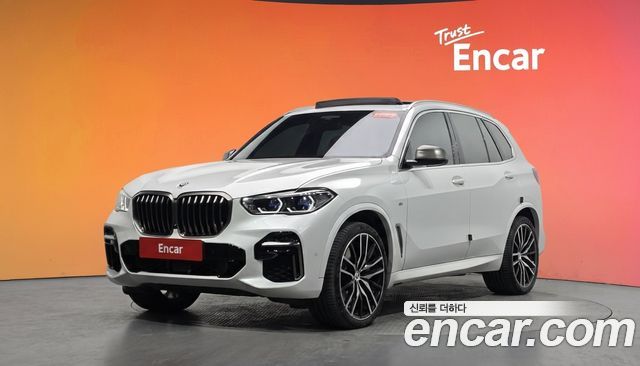 BMW X5 M50i