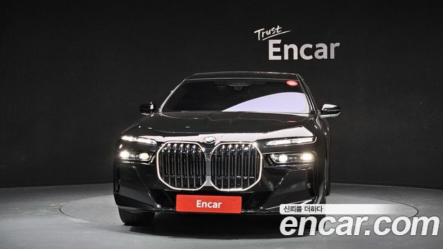 BMW 7-Series 740i xDrive M Sport