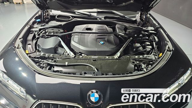 BMW 7-Series 740i xDrive M Sport