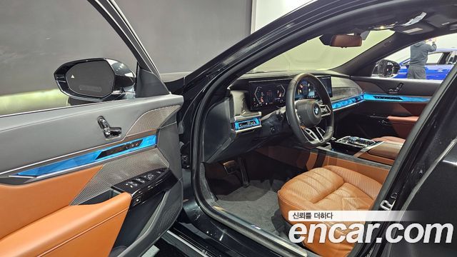 BMW 7-Series 740i xDrive M Sport
