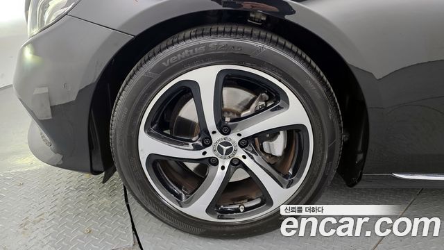 Mercedes-Benz E-Class E250 Avantgarde