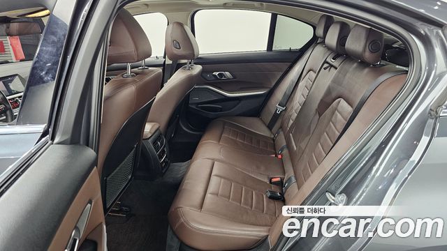 BMW 3-Series 320d xDrive Luxury