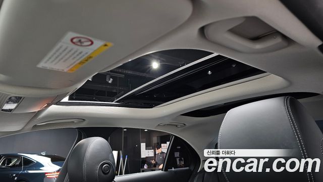 Mercedes-Benz E-Class E300 4MATIC Exclusive