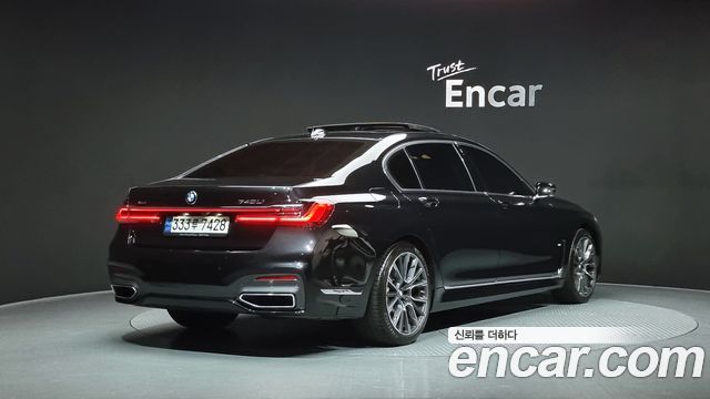 BMW 7-Series 740Li xDrive M Sport Package
