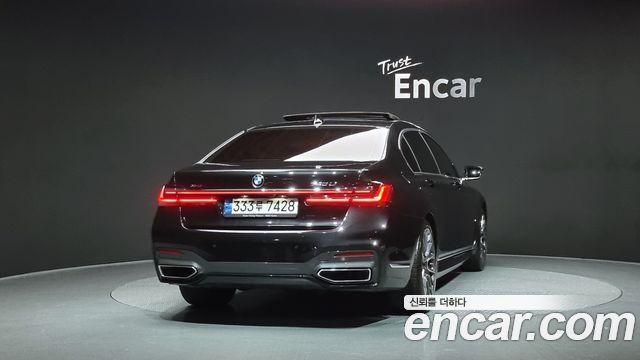 BMW 7-Series 740Li xDrive M Sport Package