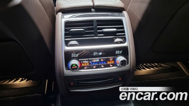 BMW 7-Series 740Li xDrive M Sport Package