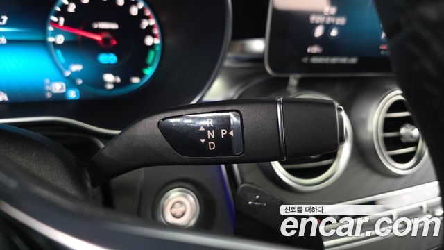 Mercedes-Benz GLC-Class GLC300e 4MATIC Coupe