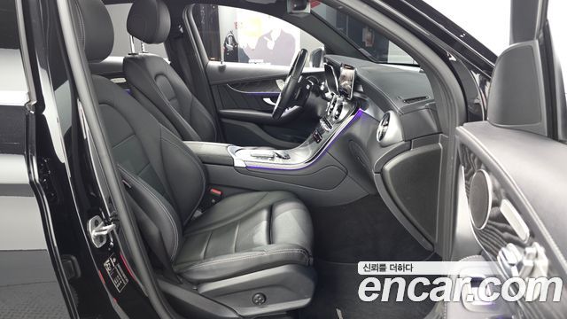 Mercedes-Benz GLC-Class GLC300e 4MATIC Coupe
