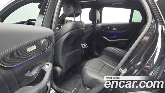 Mercedes-Benz GLC-Class GLC300e 4MATIC Coupe