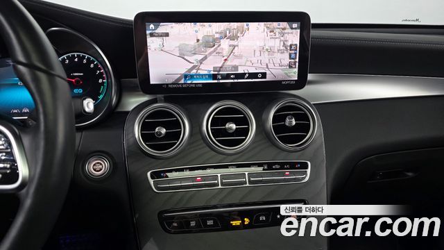 Mercedes-Benz GLC-Class GLC300e 4MATIC Coupe