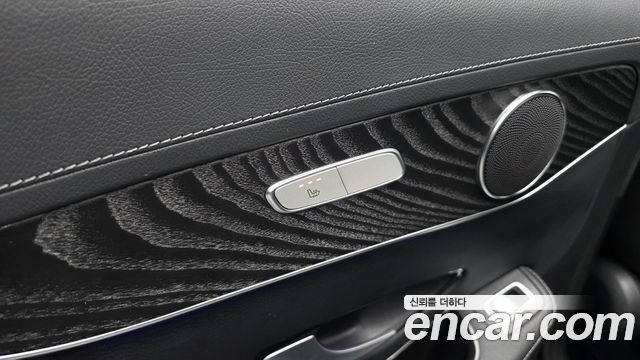 Mercedes-Benz GLC-Class GLC300e 4MATIC Coupe