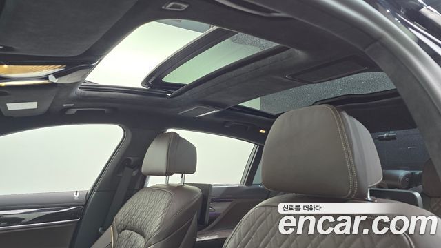 BMW 7-Series 740Li xDrive M Sport Package