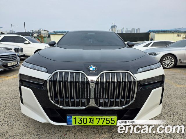 BMW 7-Series 740i sDrive M Sport
