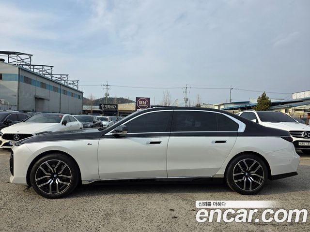 BMW 7-Series 740i sDrive M Sport