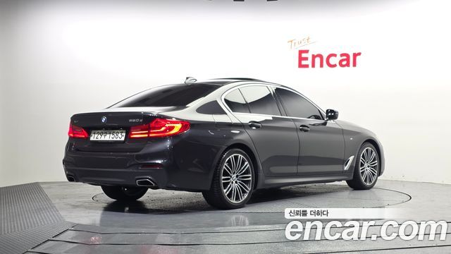 BMW 5-Series 520d xDrive M Sport Package Plus