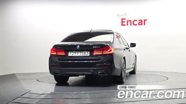 BMW 5-Series 520d xDrive M Sport Package Plus
